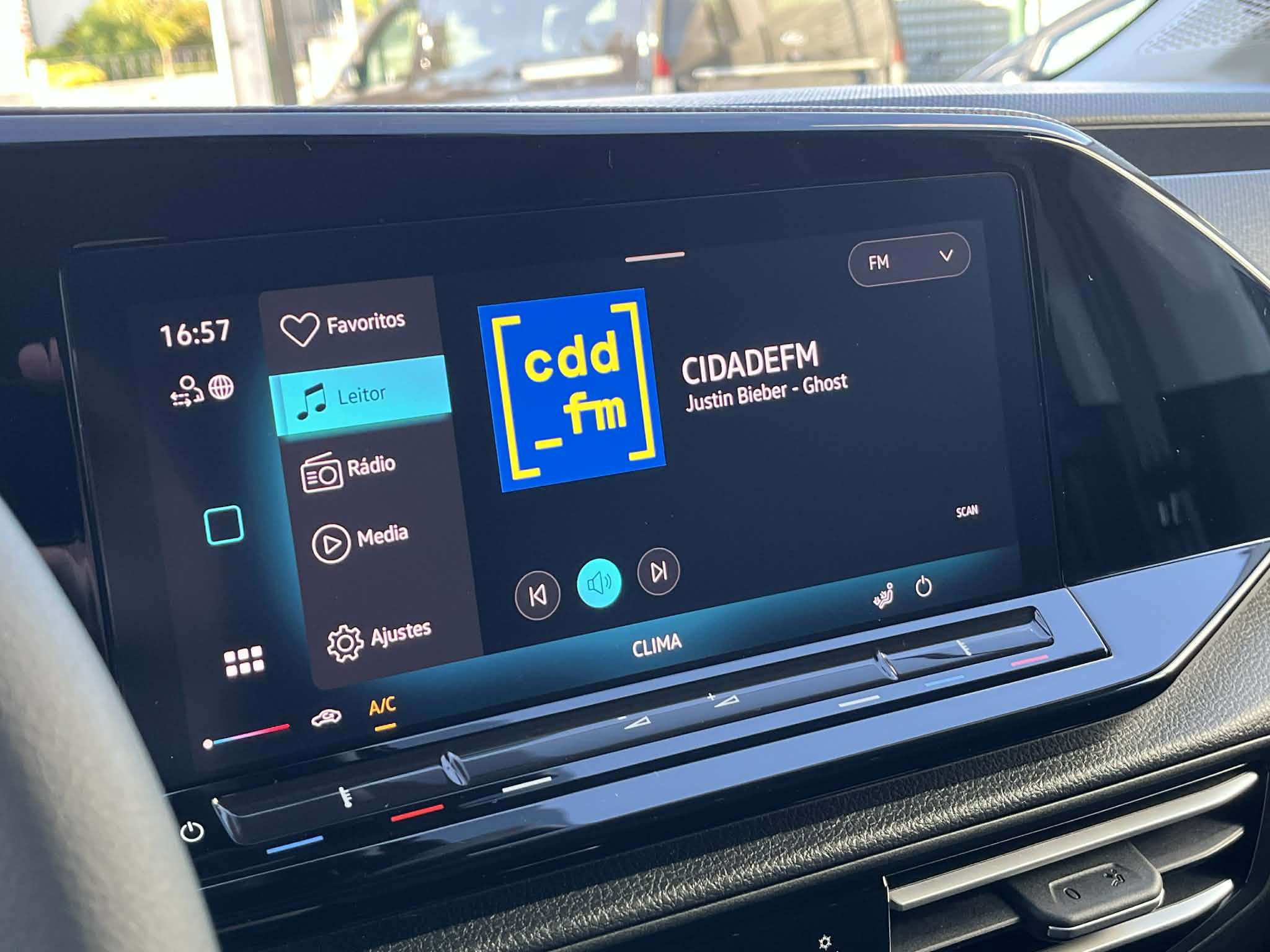 VW Caddy Cargo 2.0 TDi