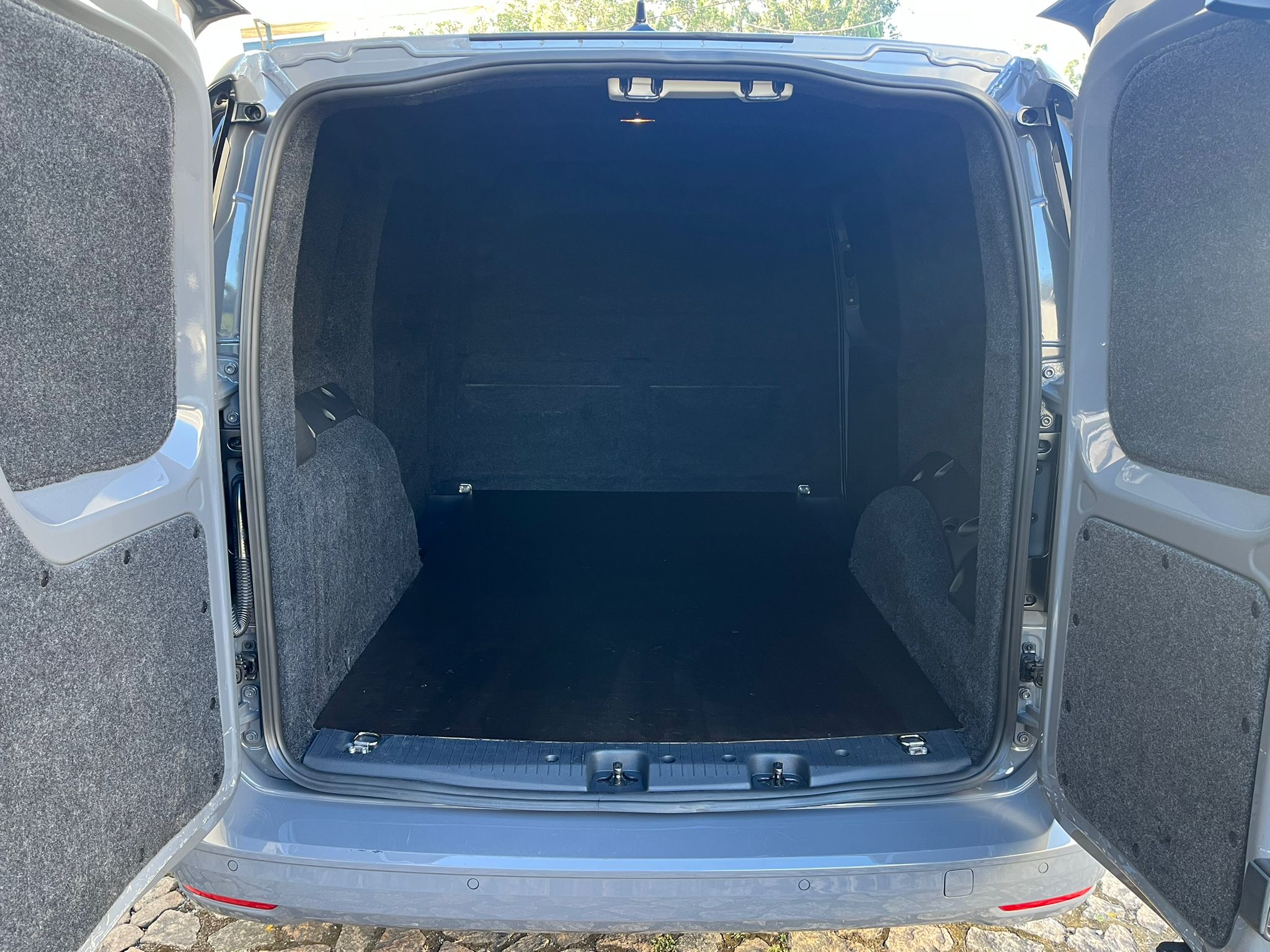 VW Caddy Cargo 2.0 TDi